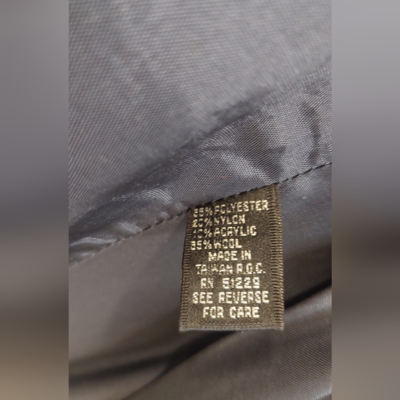 Classic Men's Brown Blazer - Picture 6 of 9